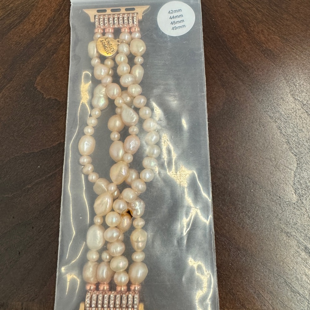 Kinsley Armelle Cream and Gold Pearl Bracelet for Apple Watch